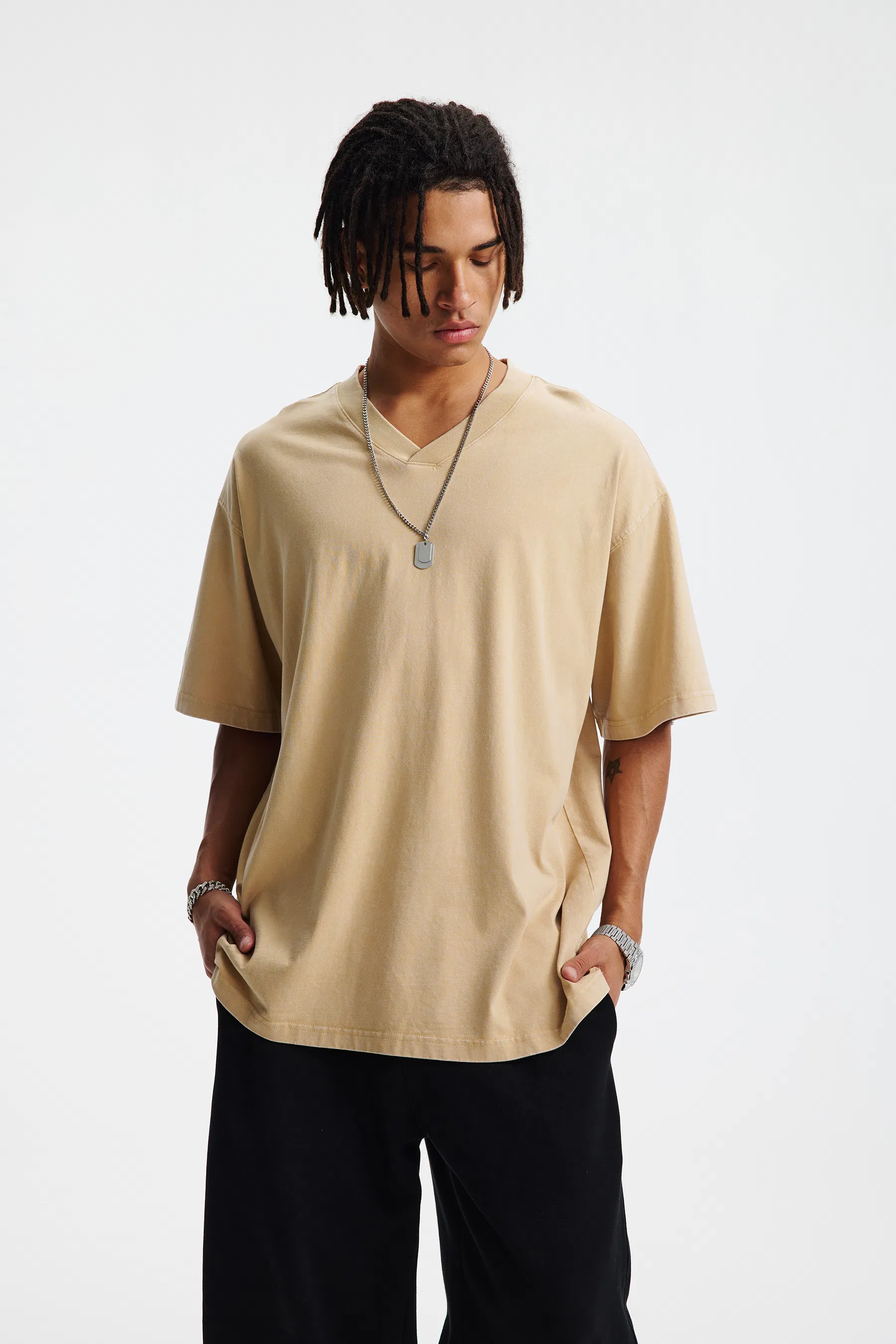 Drop Shoulder Unisex Loose V Cotton Tee Custom Art Embroidery DTG Large Quantity Wholesale Supply