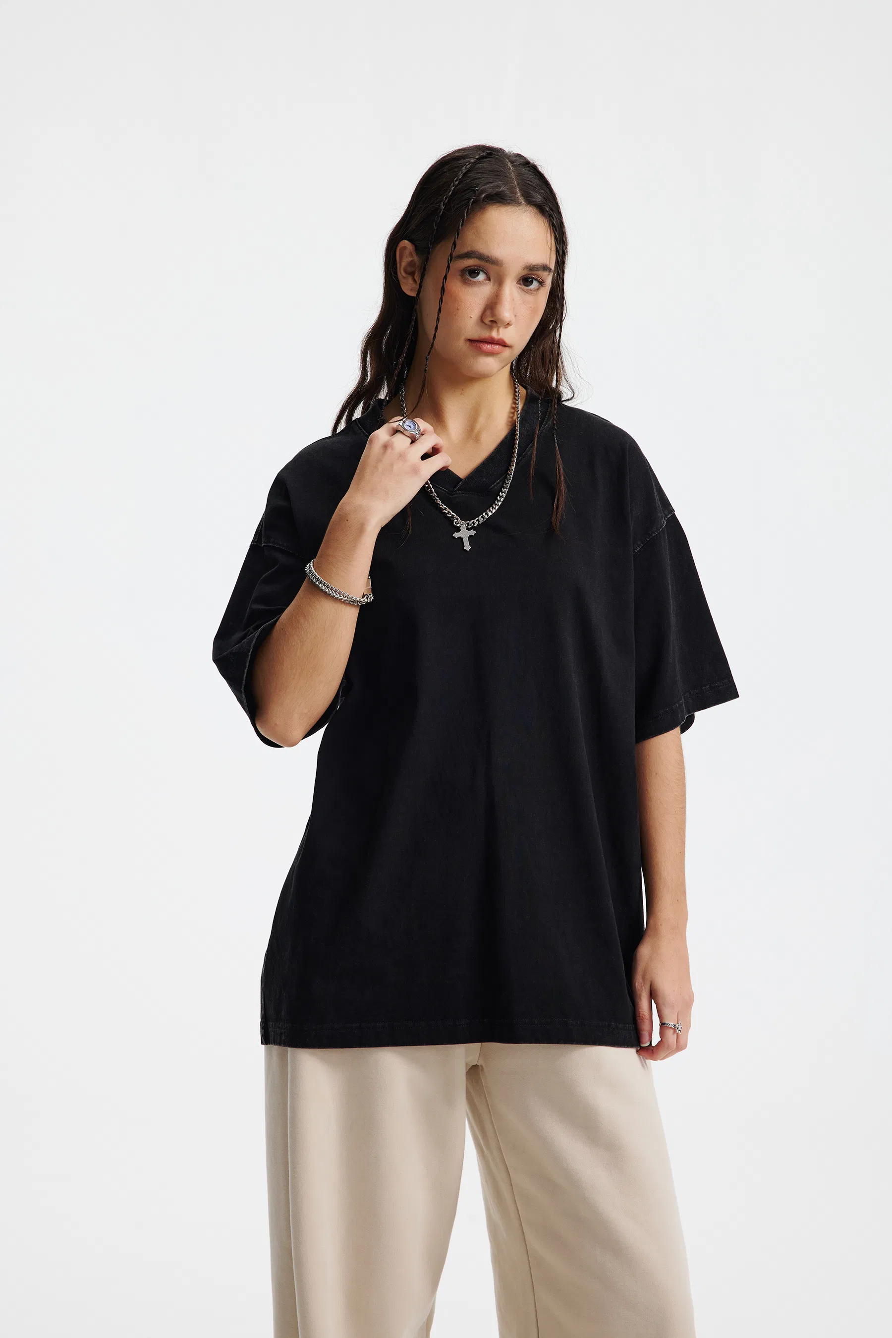 Drop Shoulder Unisex Loose V Cotton Tee Custom Art Embroidery DTG Large Quantity Wholesale Supply