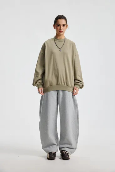 Thermal Retention Cotton Crew Sweatshirt Custom Logo for Streetwear Brand Bulk Purchase