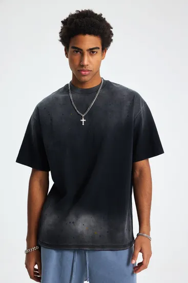 Loose Fit Streetwear T-Shirt with Unique Spray Faded Wash Color Design