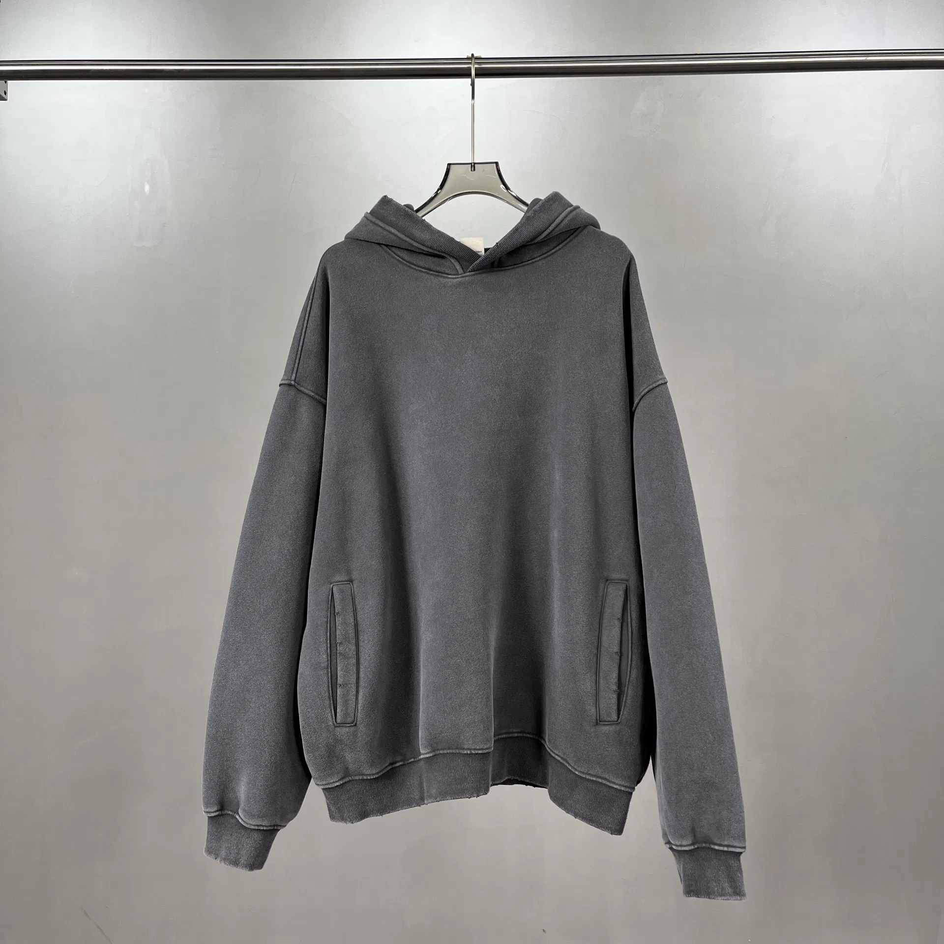 Three Colors Heavyweight Cotton Hooded Top Custom Embroidery Logo Bulk Apparel Order