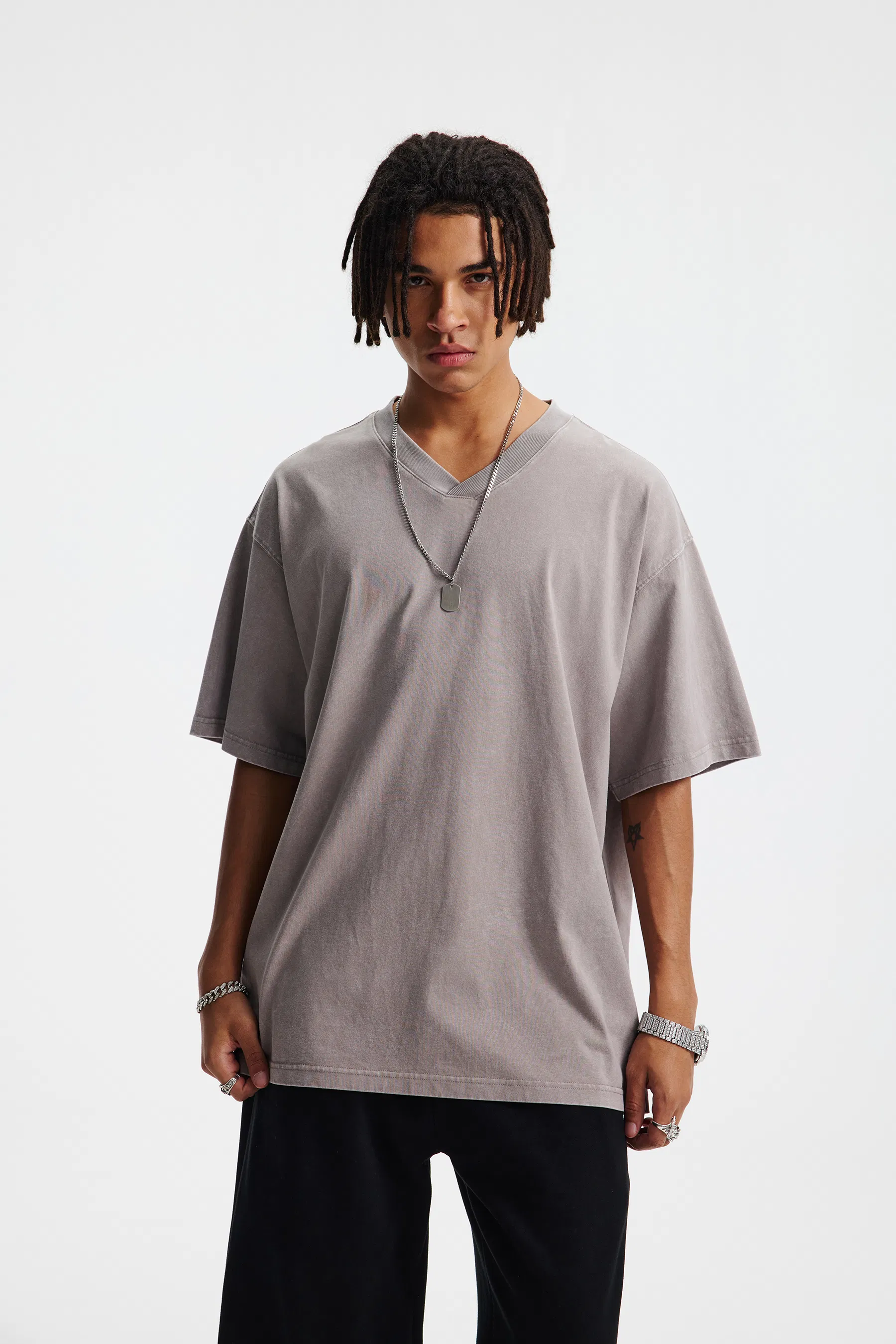 Drop Shoulder Unisex Loose V Cotton Tee Custom Art Embroidery DTG Large Quantity Wholesale Supply
