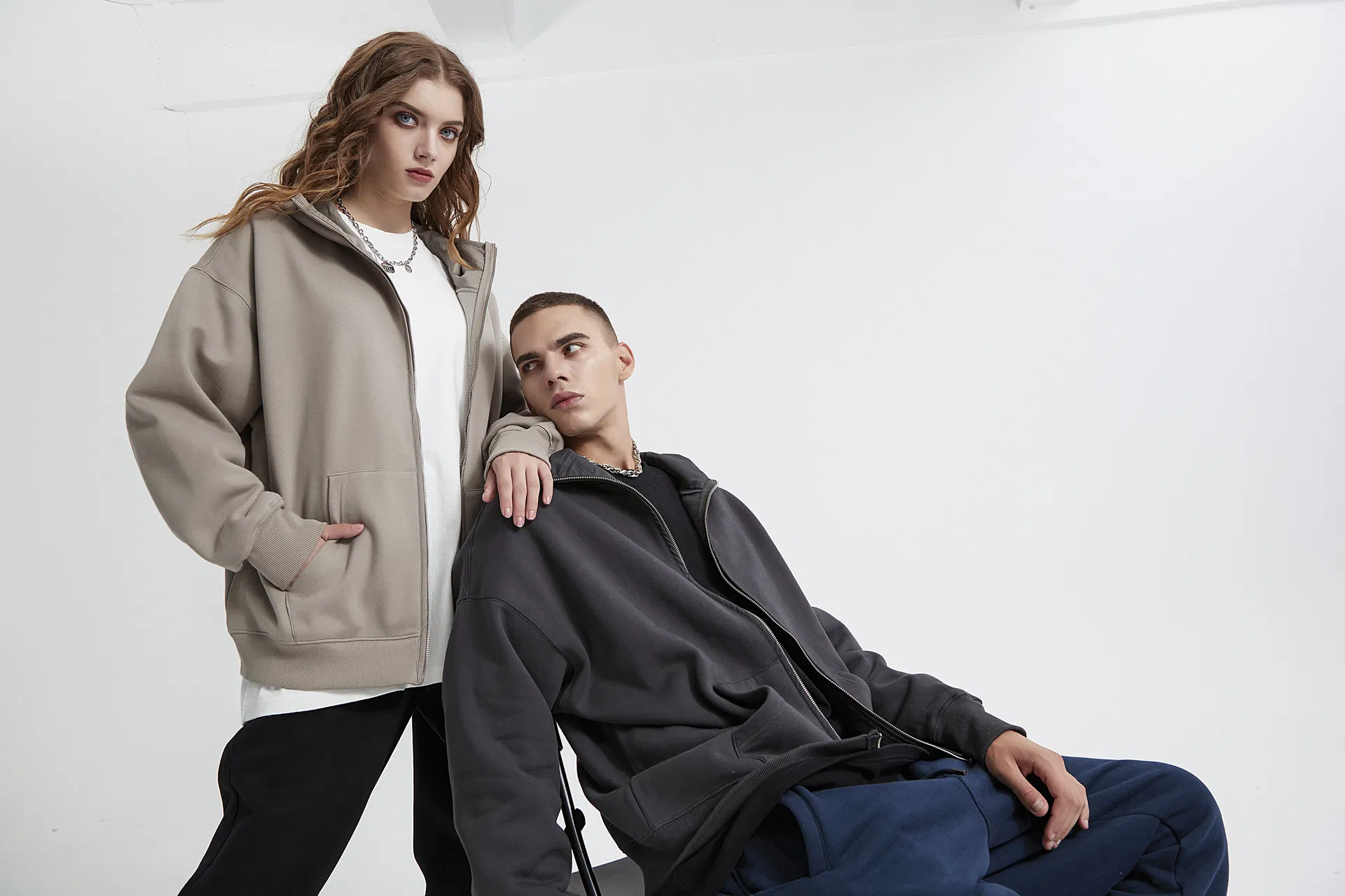 Classic Oversized Solid Color Cotton Zip Hoodie Custom Logo Wholesale for Brands