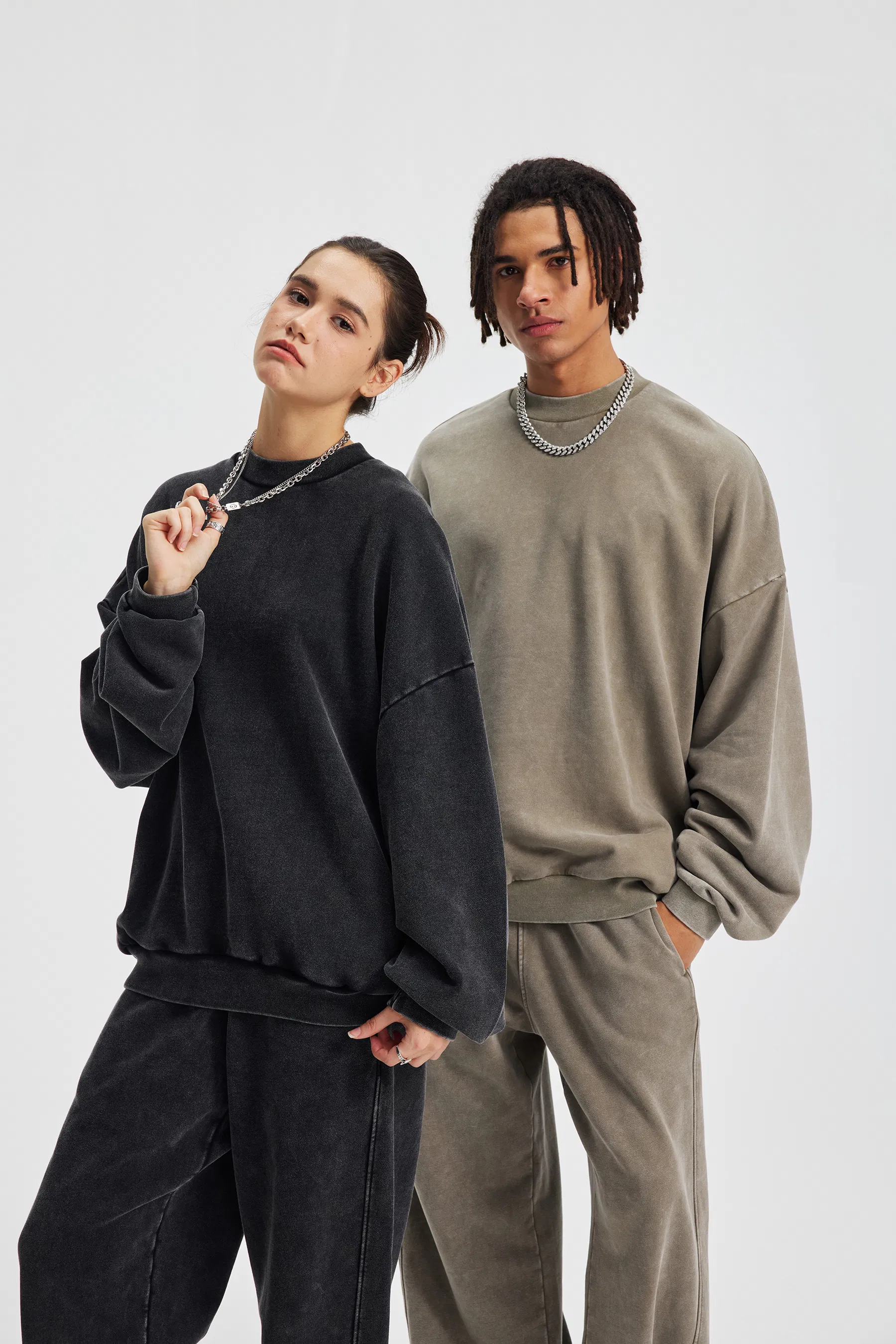 Premium Vintage Cotton Crew Sweatshirt Custom Logo DTG Embroidery Bulk Clothing Reseller