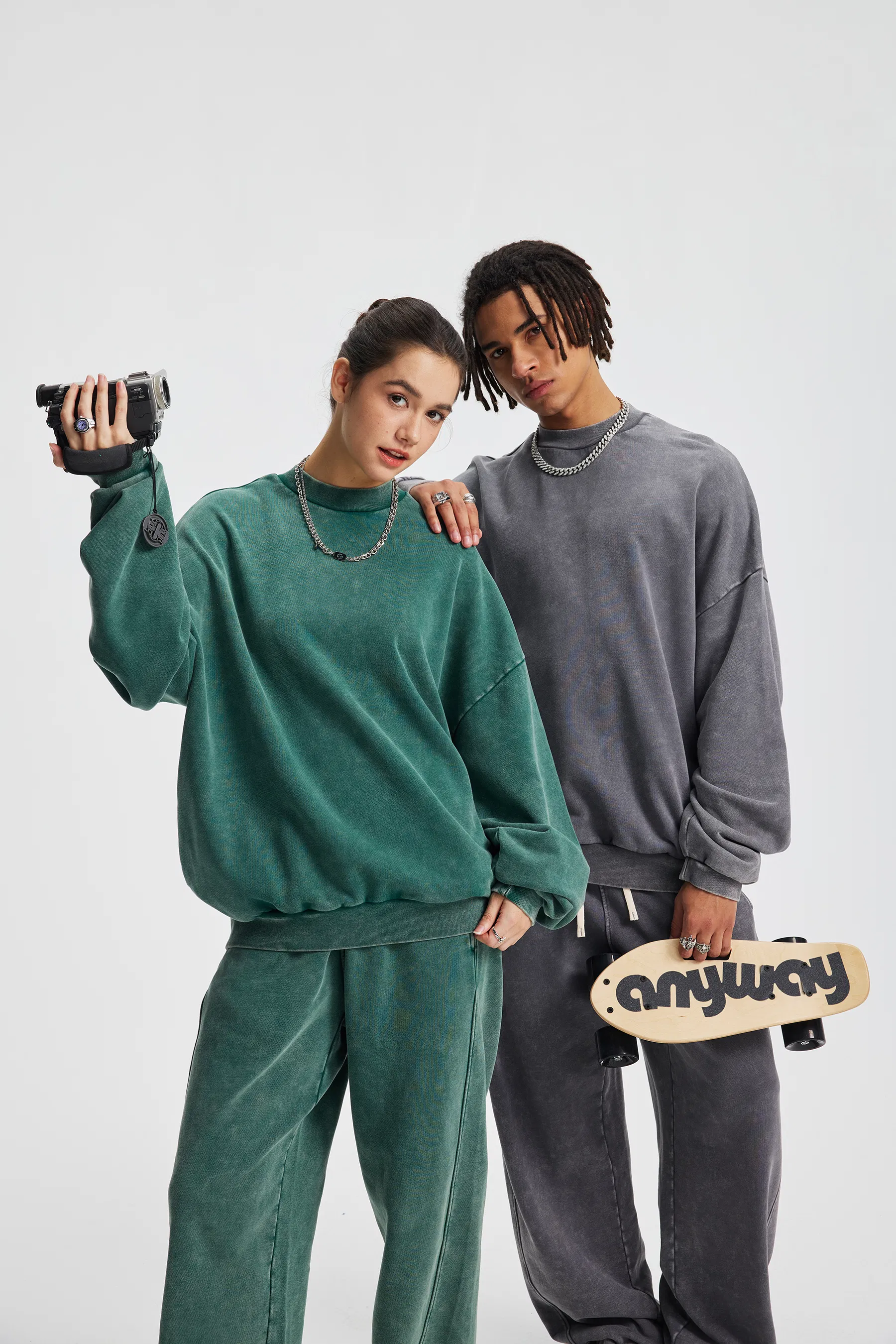 Premium Vintage Cotton Crew Sweatshirt Custom Logo DTG Embroidery Bulk Clothing Reseller