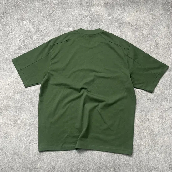 Classic Crew Neck Cotton T-Shirt Allows Small Batch Custom Logo Embroidery and DTG Service