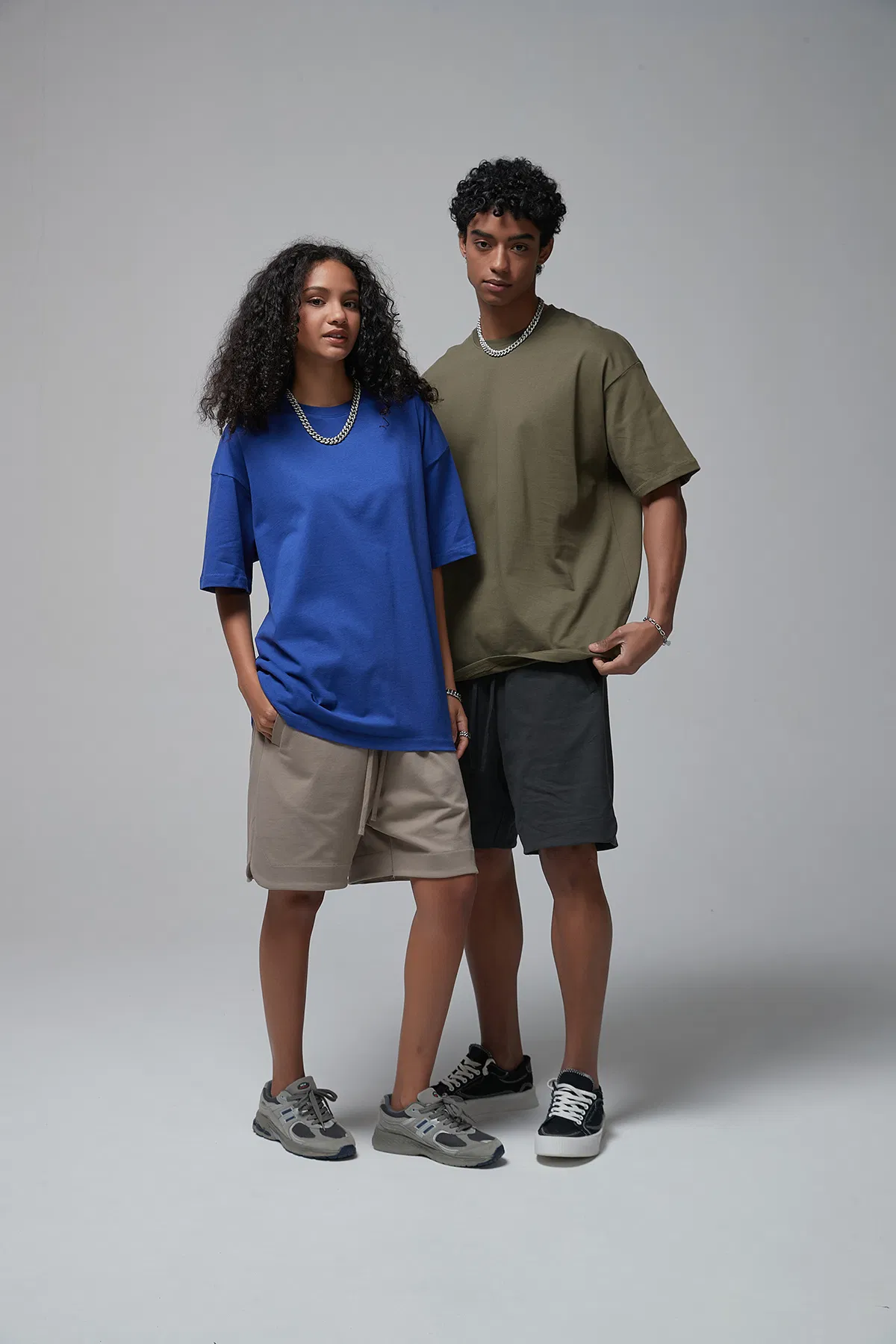 Unisex Street Art Printed Cotton T-Shirt Accept Brand Customization for Global Apparel Wholesalers