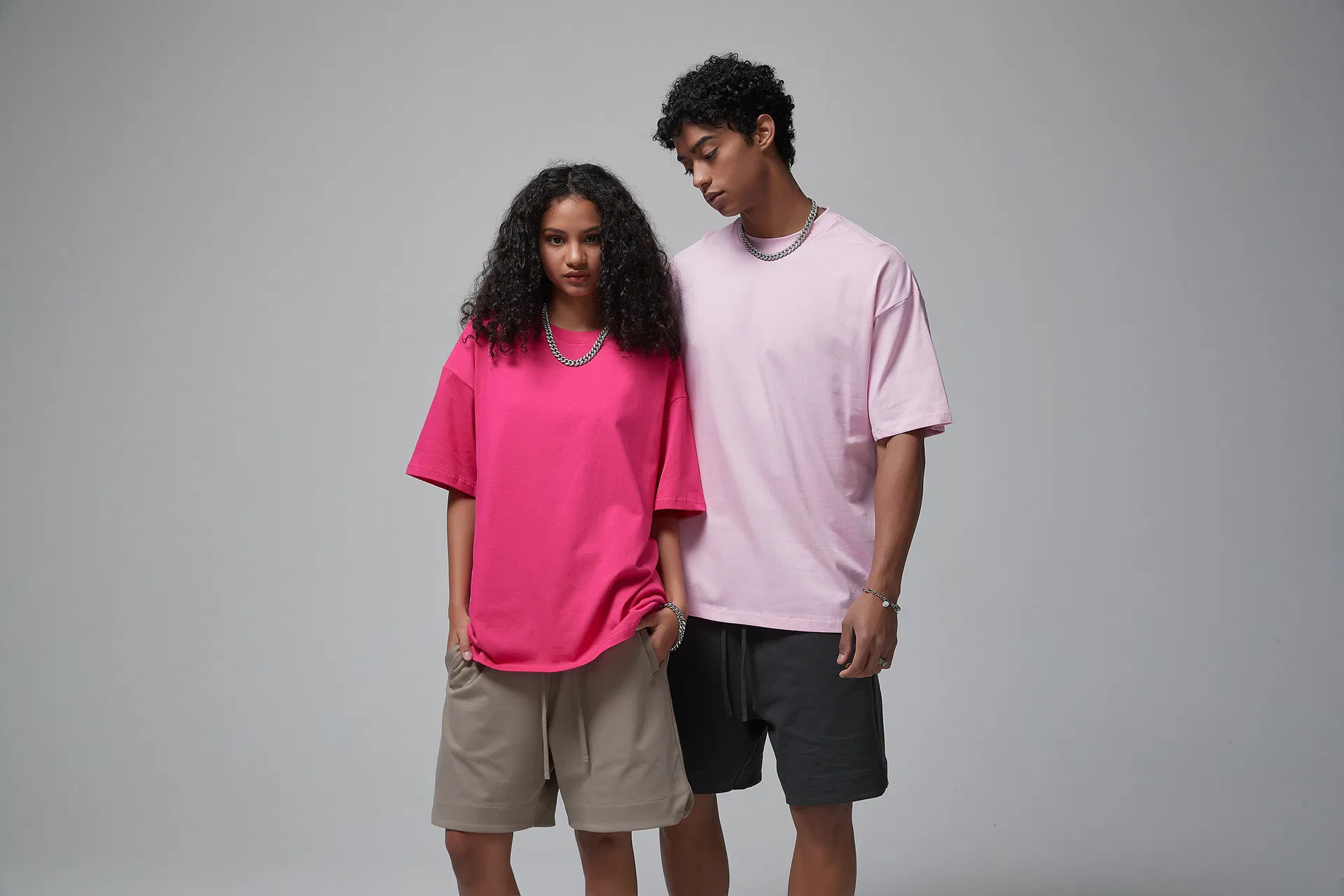 Vintage Washed Cotton T-Shirt Allows Small Batch Custom Logo Embroidery and DTG Service