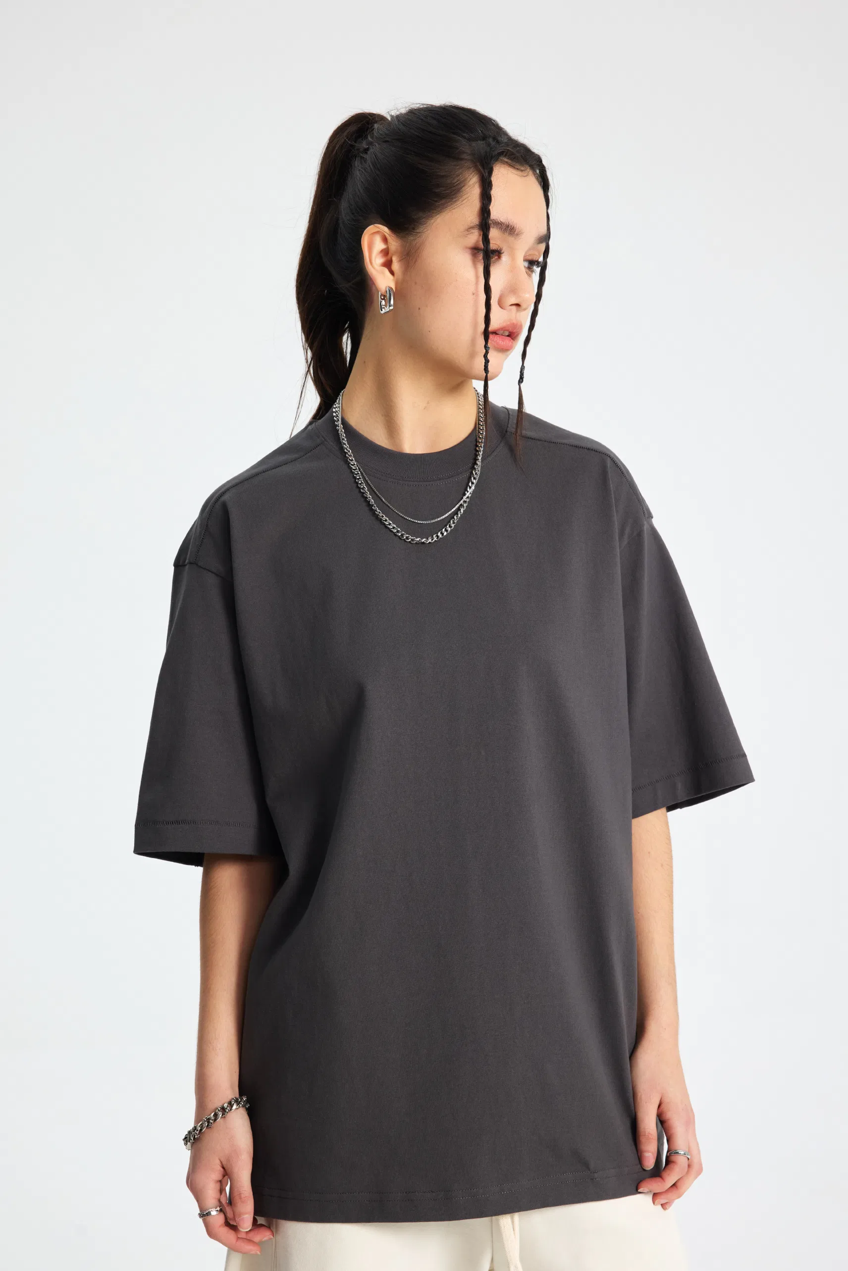 Classic Crew Neck Cotton T-Shirt Allows Small Batch Custom Logo Embroidery and DTG Service