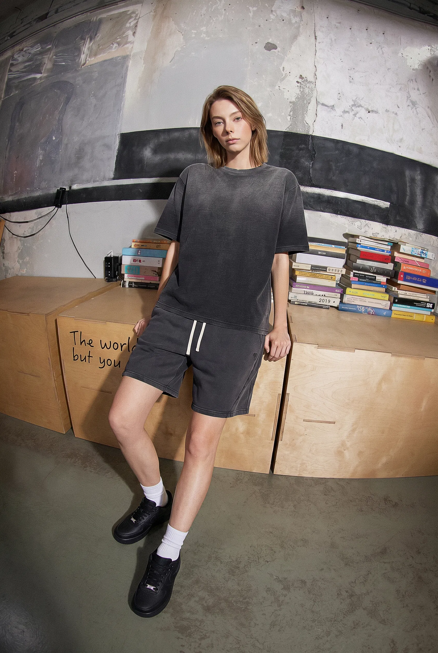 Retro Gradient Cotton T-Shirt Allows Batch Custom Logo Embroidery and DTG Service