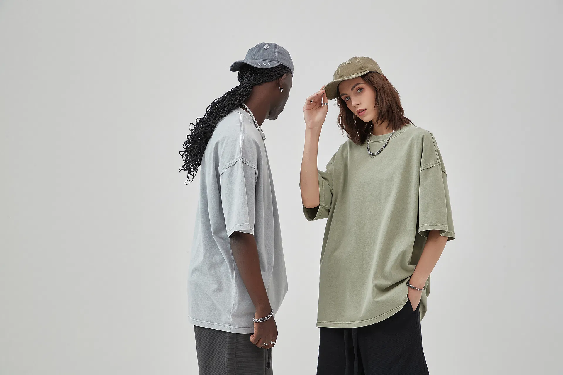 Drop Shoulder Unisex Loose Pure Cotton Tee Custom Art Embroidery DTG Large Quantity Wholesale Supply